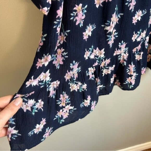 Floral Off Shoulder V Neck Top - Picture 3 of 11